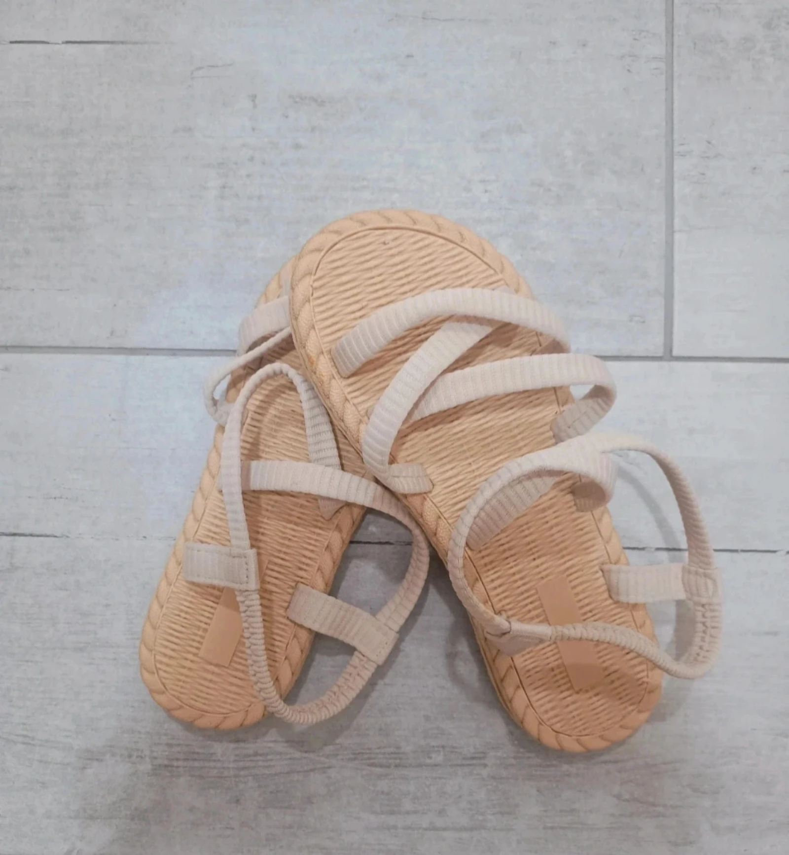Sandalias planas beige – photo 2